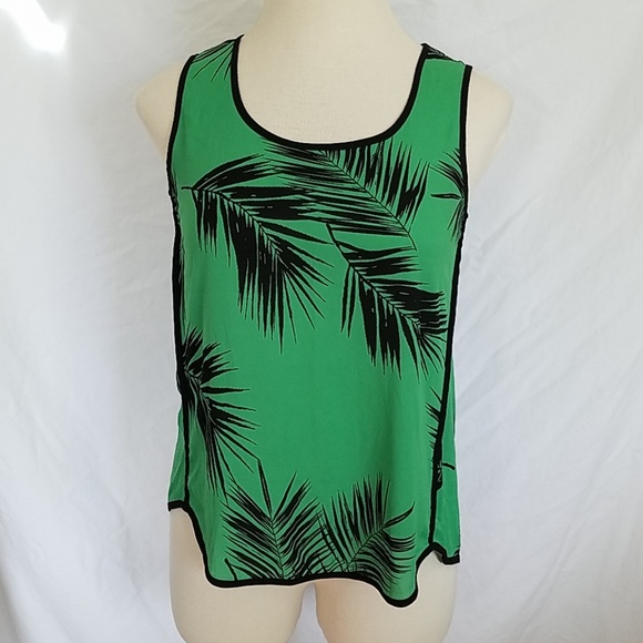 Tropical patterned green tank top - Picture 2 of 6